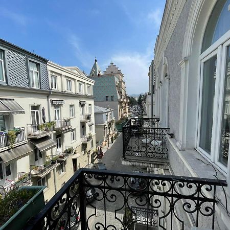 Центр Города Батуми Apartment Rustaveli 13 Exterior foto