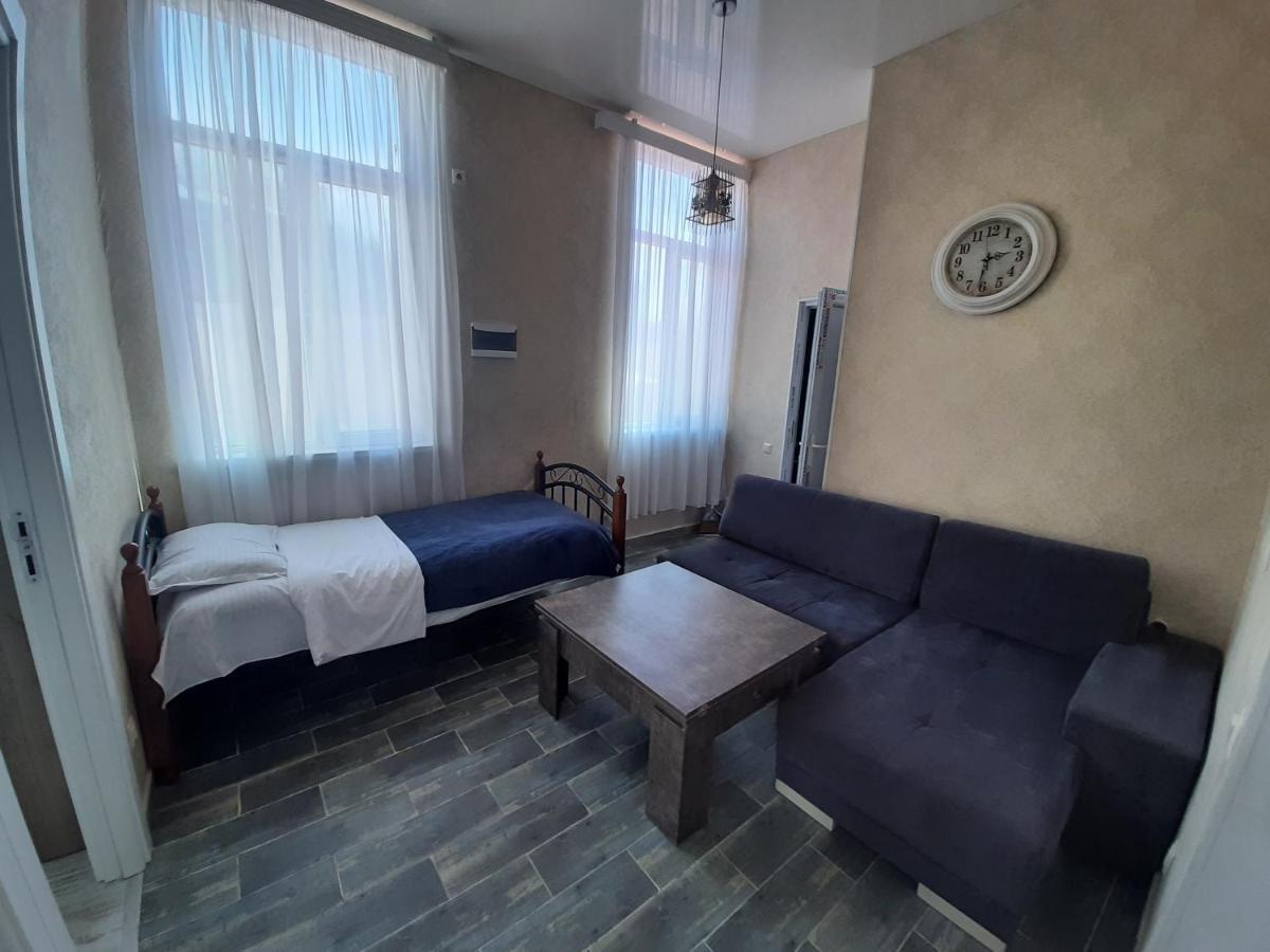 Центр Города Батуми Apartment Rustaveli 13 Exterior foto